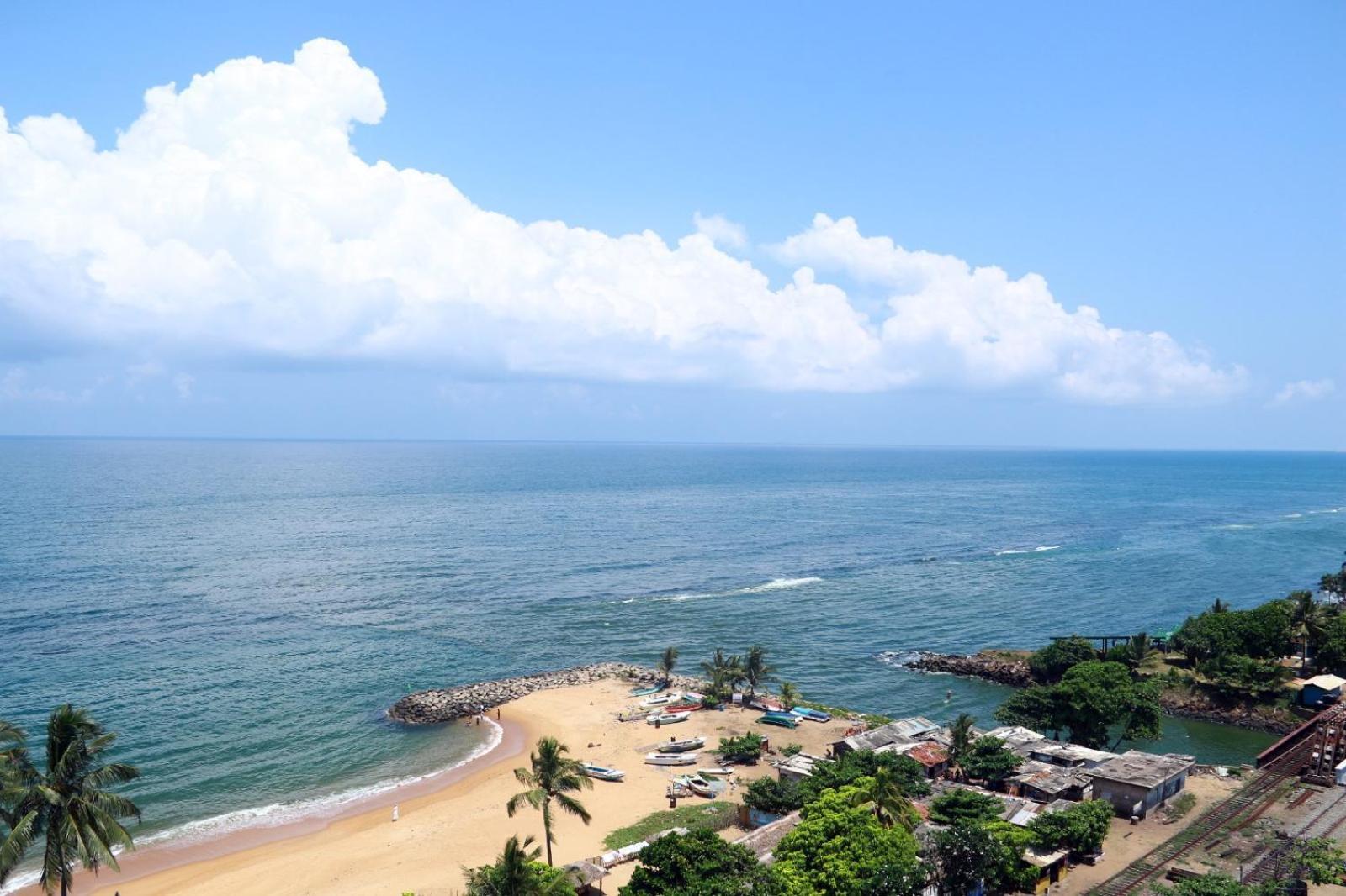 Global Towers Hotel & Apartments Colombo Exterior photo
